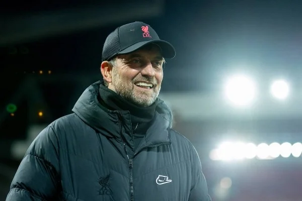 Klopp demande à Liverpool de continuer le harcèlement dans la course pour le titre de Premier League
