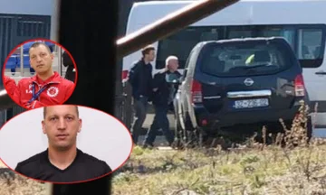 Einer der in Betrieb genommenen Offiziere “Pica” ist Fußballrichter
