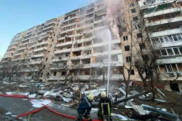 A fire wound in a residential building in Kiev