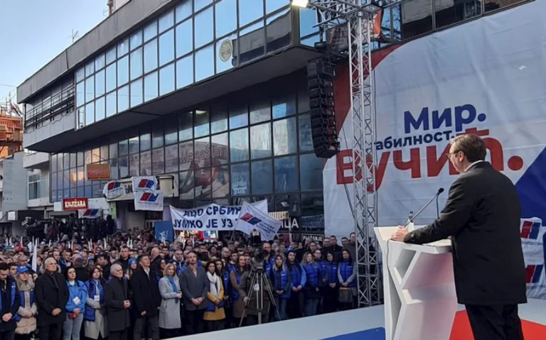 Vuciq: Serbia not to join NATO