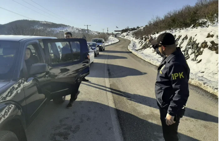 Je suis désolé. L'action a été menée par la police, l'AKI et les douanes