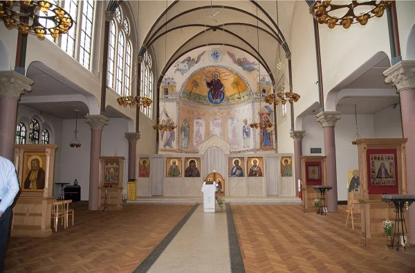 La chiesa russa ad Amsterdam sarà separata da Mosca: non è possibile offrire una tale calma