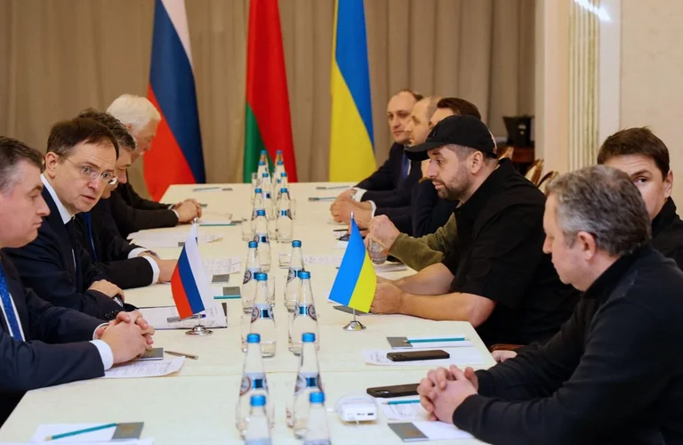Fillon raundi i dytë i bisedimeve Rusi-Ukrainë, diskutohet për armëpushim
