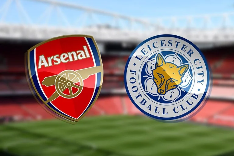 Formations officielles des réunions: Arsenal Leicester