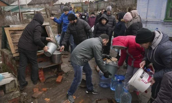 Alarma: Se están quedando sin comida y suministros de agua en un pueblo ruso.