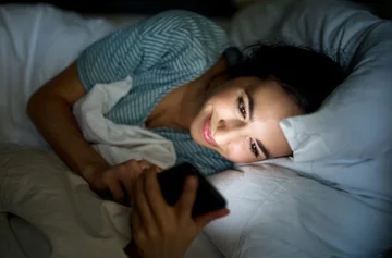 What do phone waves do to the body?