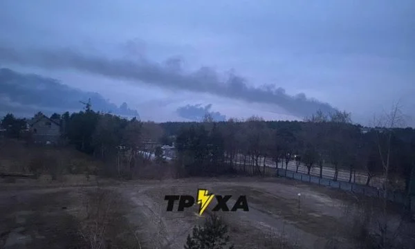 La Russie attaque la base militaire ukrainienne près de Lviv
