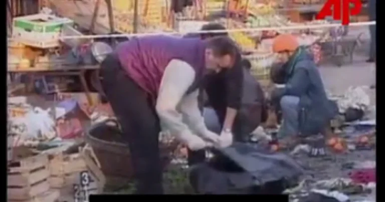 23 ans après le massacre sur le marché de Mitrovica
