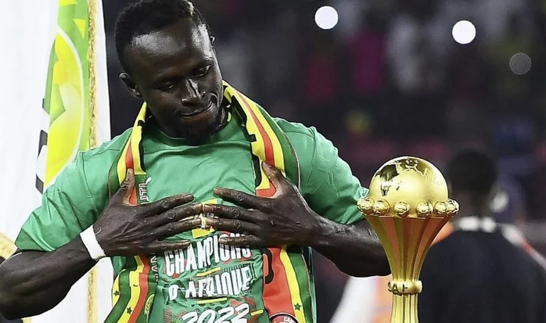 Mane è “ukes Essi chiedono: “Ti piacerebbe una vita di lusso come Ronaldo e Neymar”, l'aggressore dà la risposta epica