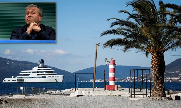 Abramovich trae el yate de lujo al vecino de Kosovo, ya que teme posibles convulsiones