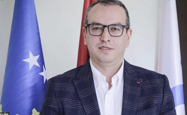 Joshie, PDK : La diplomatie du Kosovo est conduite par des gens ignorants et insaisissables