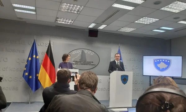 Sollevare i visti, il diplomatico superiore tedesco non dà a Kurt una data: stiamo lavorando con tutta la nostra forza.