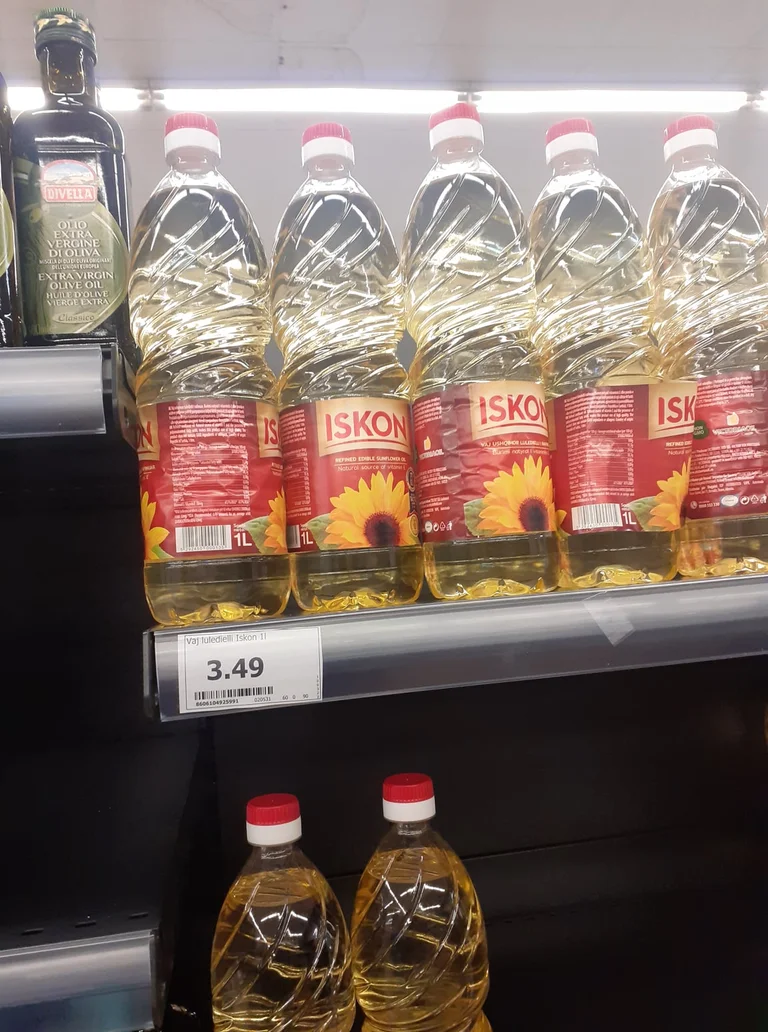 Feine bei 1000 Euro ein Markt in Skenderaj zum Verkauf von Öl bei 3.49 Cent