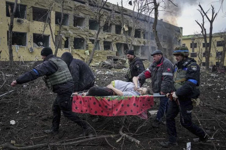 A six-year-old among three victims of Russian attack at gynaecological hospital