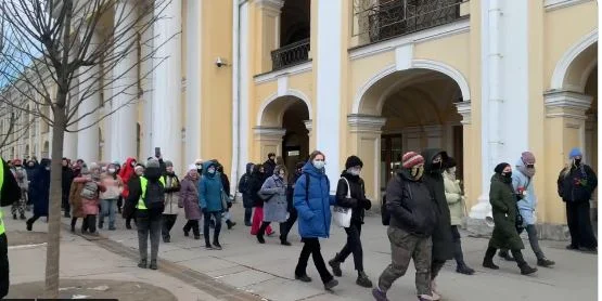 Sirènes ensanglantées dans plusieurs villes ukrainiennes