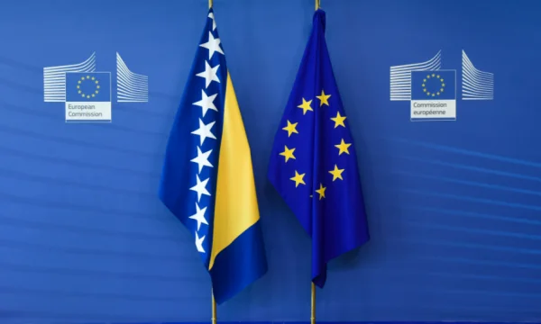 Bosnia seeks to gain EU membership candidate status, delivers letter to Union leaders