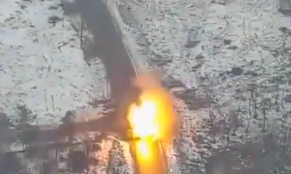 Fear view: Ukrainians destroy Russian tank with American gun