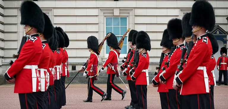 El pánico en el ejército británico, el voluntariado adolescente en Ucrania, Rusia puede tomarlo como una causa de guerra