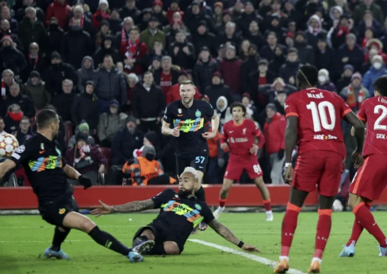 Liverpooli “nuk ia bën vi” në “Anfield”, humb nga Interi, por kualfikohet “hatri” i ndeshjes së parë
