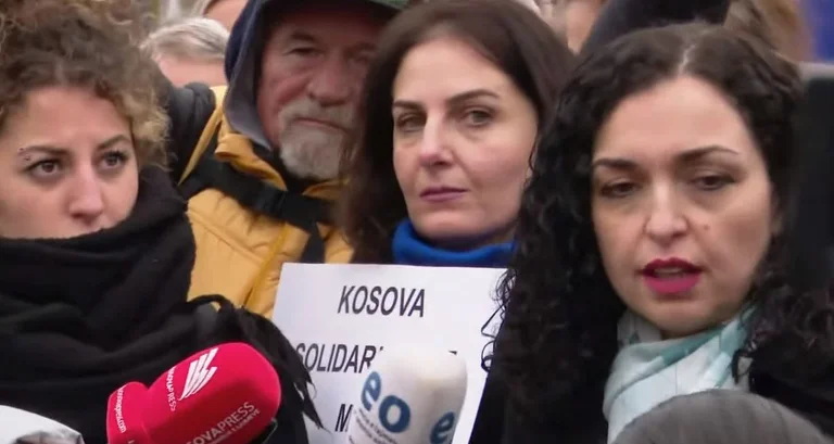 Osmani në marshin për Ukrainën: Do të kërkojmë llogari për krime lufte nga diktatori Putin