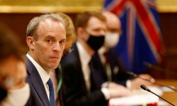 Sa kohë nevojitet për ta mposhtur Putinin? Zv.kryeministri britanik i përgjigjet kësaj pyetjeje
