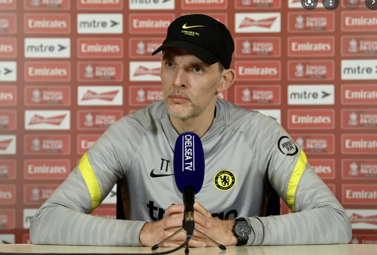 Tuchel kritikon tifozët që thirrën emrin e Abramovichit kur po duartrokitej për Ukrainën