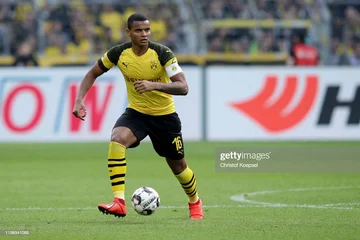 Manchester United macht erste Angebote für Akanj, Details enthüllt