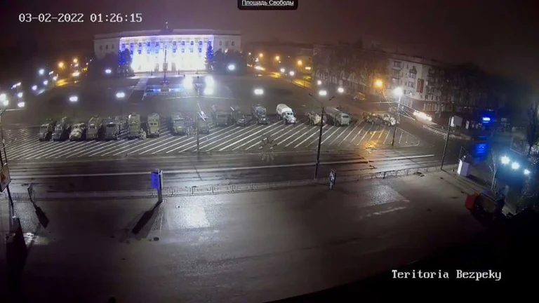 Mbi 90% e fuqisë luftarake ruse brenda Ukrainës, thotë zyrtari amerikan