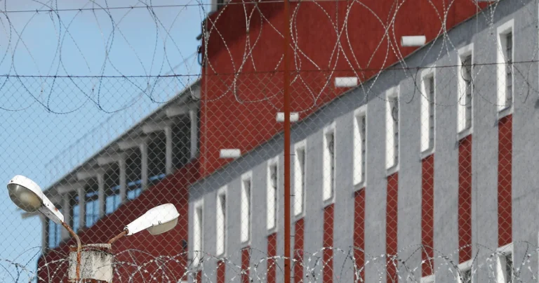 Rusia me Ligj që dënon me 15 vjet burg ata që flasin kundër ushtrisë ruse