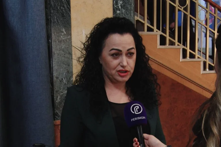 Bunjaku: Oligarkët që Kurti si opozitar i ofendonte, tash po e ndihmojnë ushtrinë