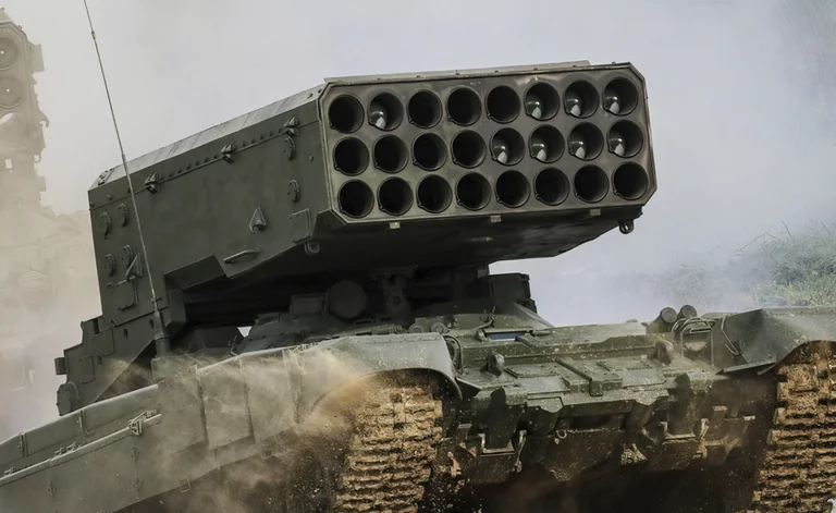 Britania: Rusia po përdor armë termobarike