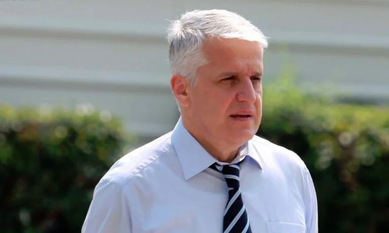 A hyri halucinacioneve Majko: “Putin po sulmon Odesën, për të shkatërruar historinë shqiptare”