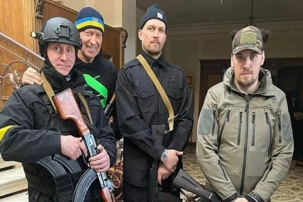 Boksieri ukrainas: Shpirti im i takon Zotit, trupi dhe nderi i takojnë shtetit tim