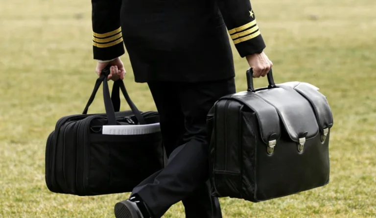 KODET NUKLEARE: Çka janë ato që i ka në dorë Presidenti amerikan dhe qysh e jep urdhrin për shpërthim, minut pas minute