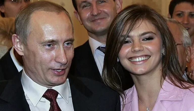 U tha se i ka dërguar në bunkerin siberian: Kush është në të vërtetë familja e Vladimir Putinit?