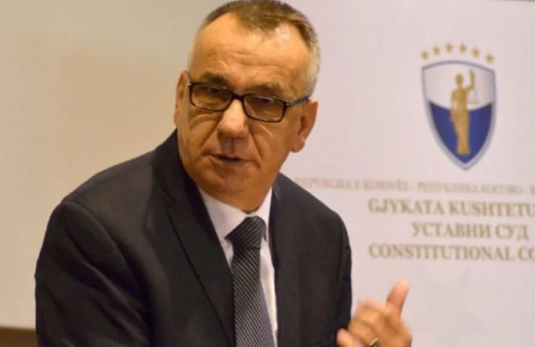 Hasani: Anëtarësimi i Kosovës në NATO përcaktohet nga dialogu Kosovë-Serbi, jo nga lufta në Ukrainë