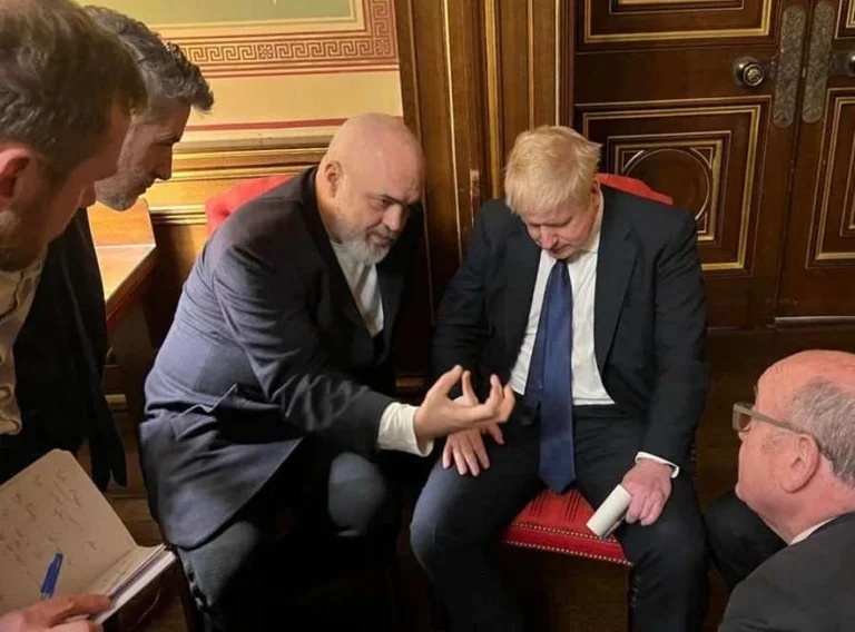 Rama trifft auf Johnson in London