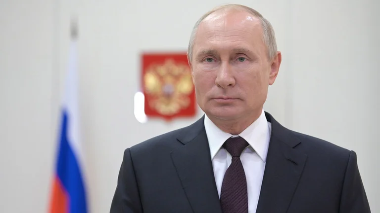 Vladimir Putin vaksinohet sot kundër Covid-19