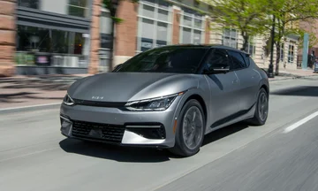 ¿Cuál es el coche del año de acuerdo con qué coche?