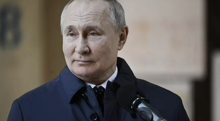 Vladimir Putin toccherà il pulsante nucleare?