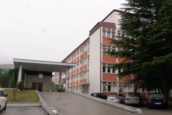 Peja Hospital mit einem Mangel an Infektion