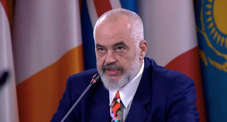 L'Albania presenta forti sanzioni contro la Russia