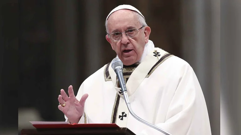 Papa Françeku bën thirrje për anulimin e borxhit të vendeve të varfra