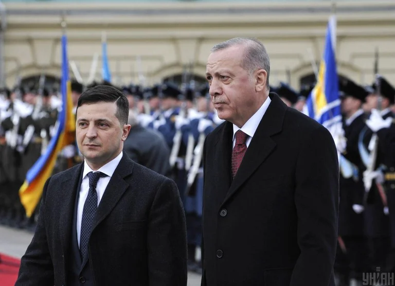 Zelensky says Erdogan has blocked Russian warships from crossing into Black Sea