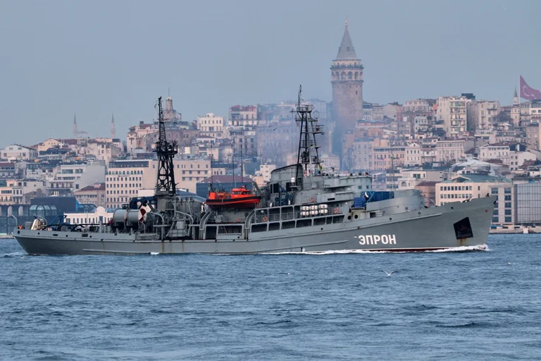 Zelensky a annoncé, mais la Russie nie la Turquie a accepté d'interdire les navires sur la mer Noire