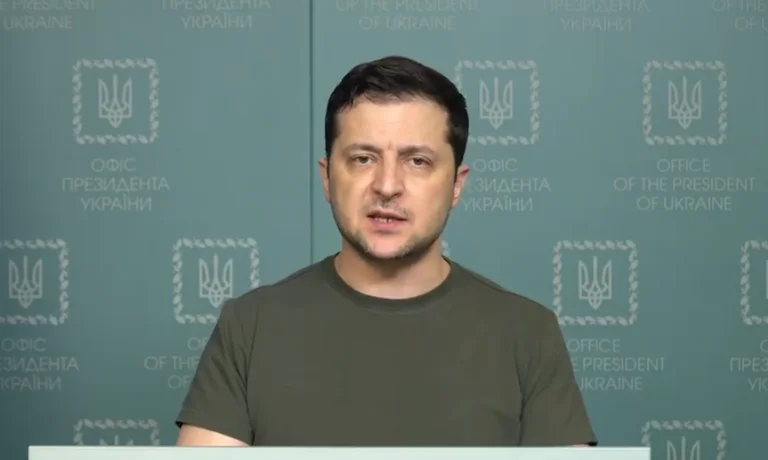 Zelensky: Wir überzeugten Europa, Russland aus dem SWIFT-System zu entfernen.