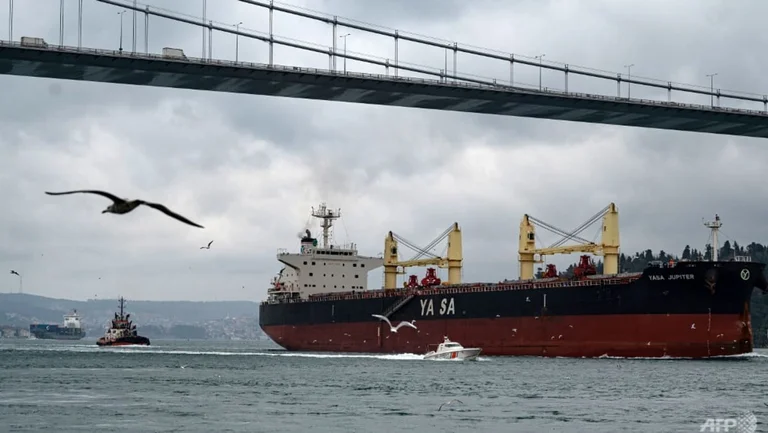 Frankreich setzt Sanktionen durch, greift russisches Schiff auf Englisch Channel