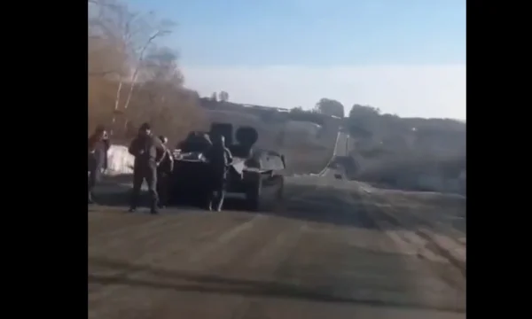 Russian oilless tanks, Ukrainian asks soldiers if they want them back to Russia