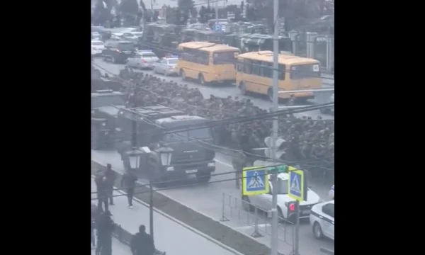 Des milliers de soldats tchétchènes prêts à rejoindre la Russie en invasion de l'Ukraine