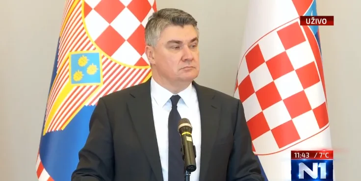 Le président croate a une forte conversation : Pauvre Belgrade, avec quoi attaquera le Kosovo, avec des pistolets à eau ?